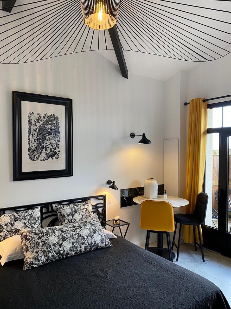 Hotel Particulier - Les Lodges Du Bassin D'Arcachon- Petit-Dejeuner Sur Demande- Prestations Haut De Gamme Gujan-Mestras Buitenkant foto